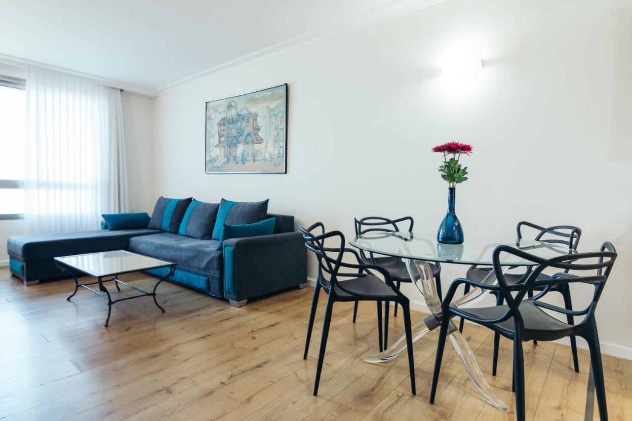 Almog Beach Apt Hotel מלון דירות אלמוג ביץ' Хайфа Экстерьер фото
