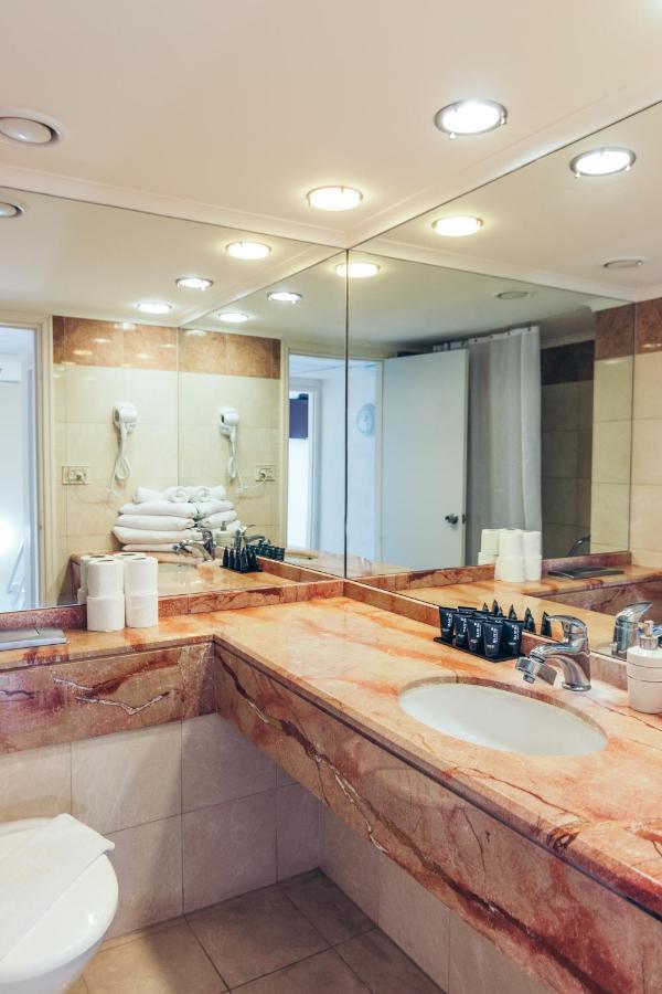Almog Beach Apt Hotel מלון דירות אלמוג ביץ' Хайфа Экстерьер фото